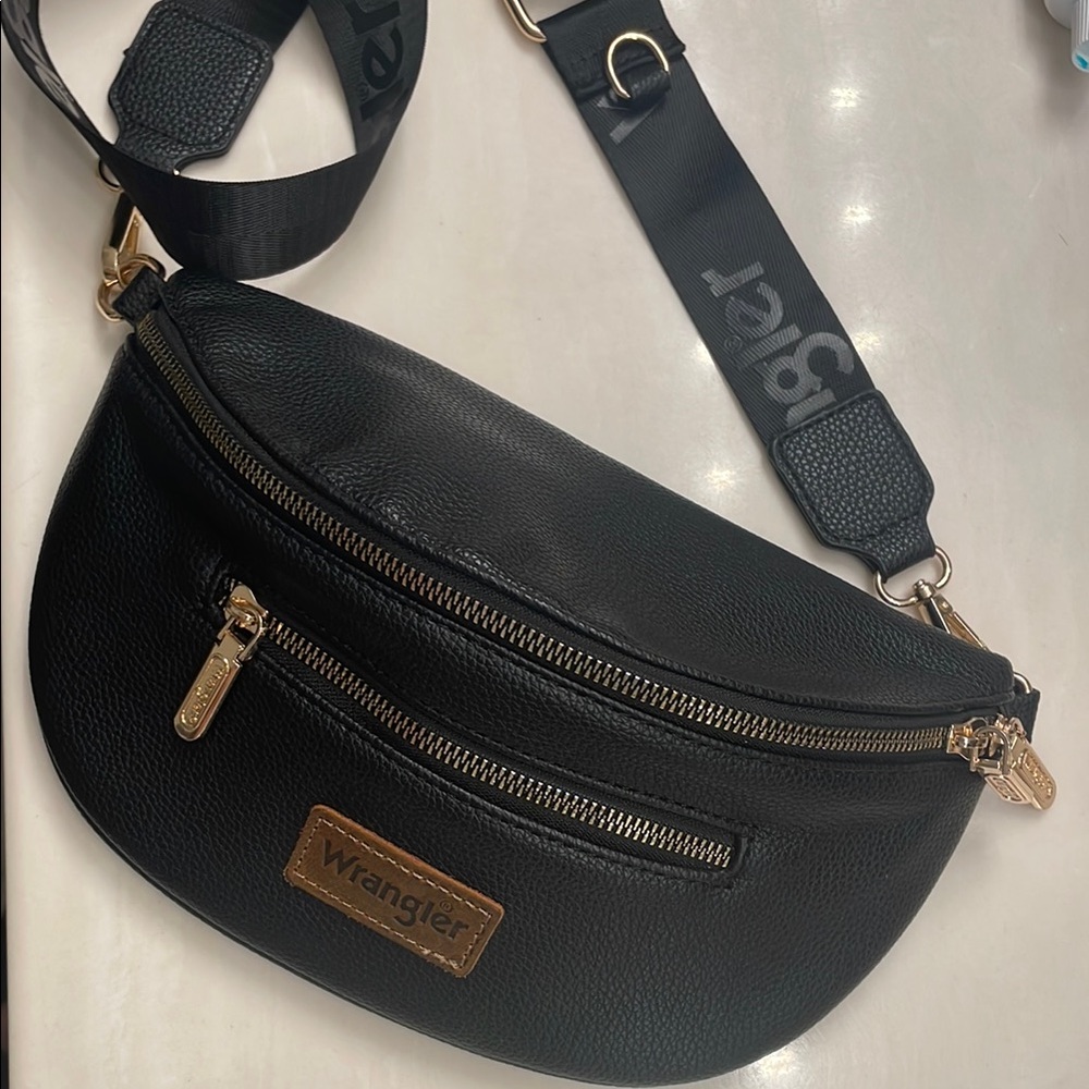 Wrangler Black Leather Crossbody Bag